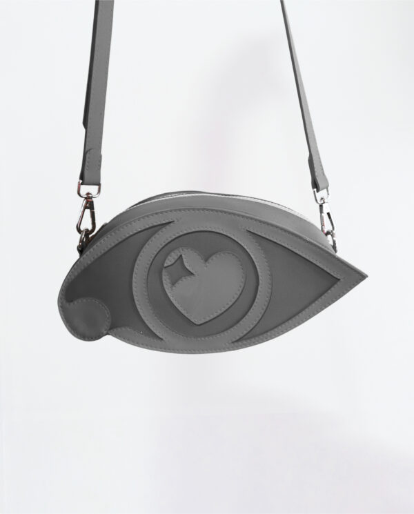 bolso con corazon